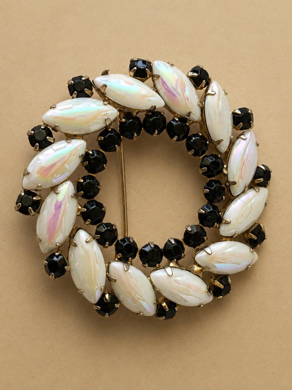 Juliana D&E 1960s Iridescent Milk Glass Jet Black Rhinestone Wreath Brooch